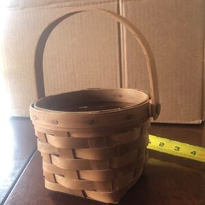 Longaberger small 1987 swing handle basket/square bottom/round top